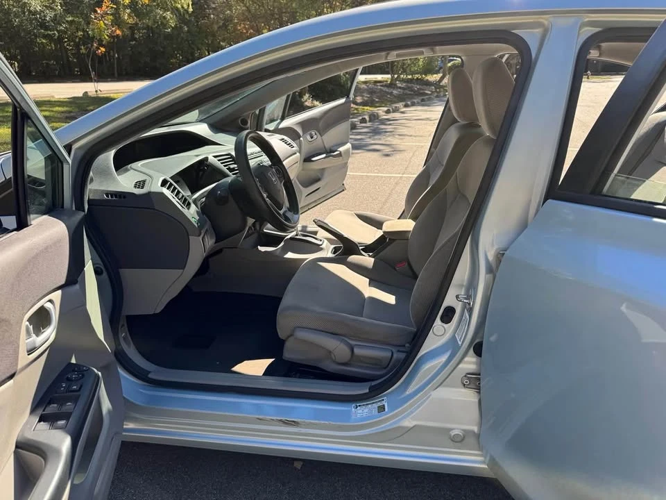 2012 Honda Civic 9th Gen - Image 8 of 10