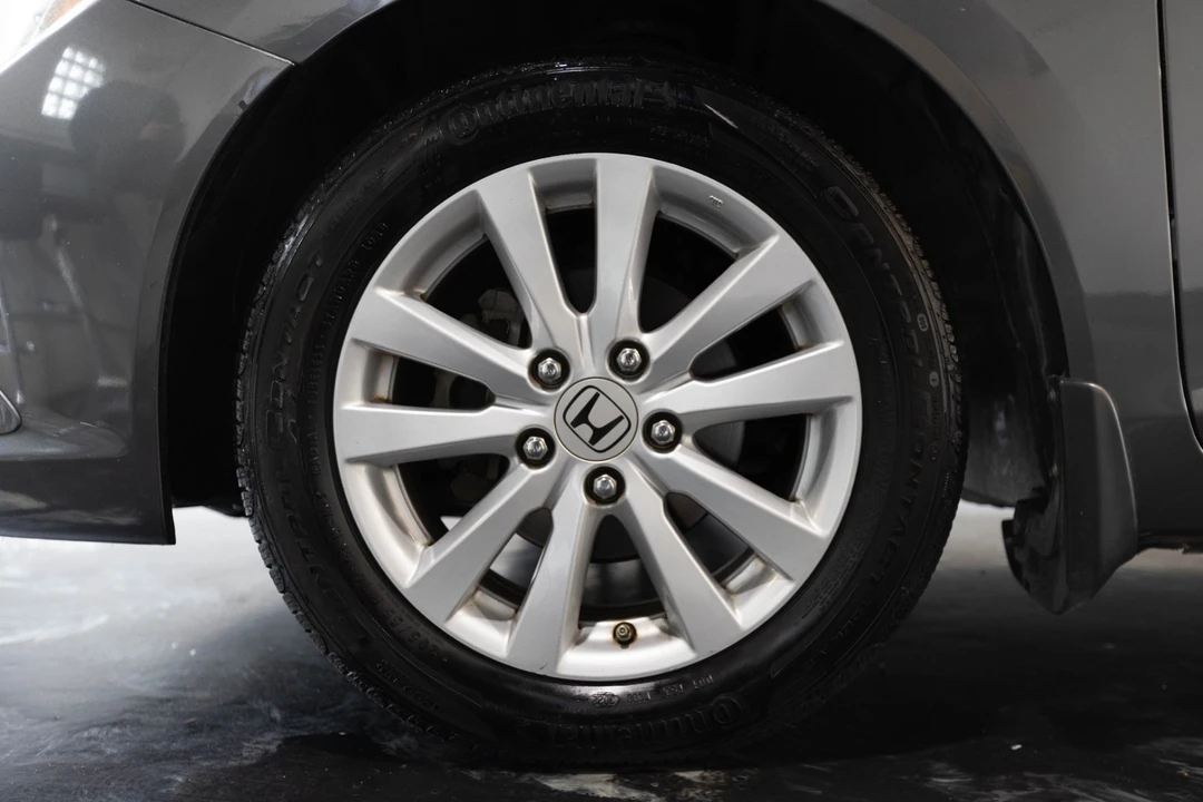 2012 Honda Civic 9th Gen - Image 5 of 31