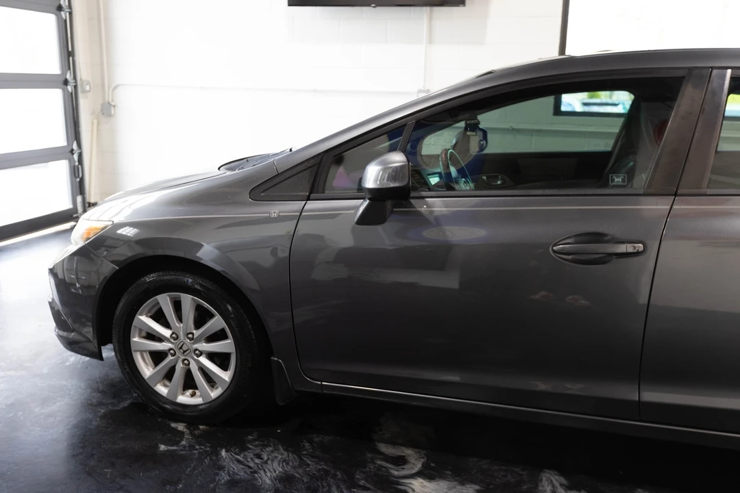2012 Honda Civic 9th Gen - Image 3 of 31