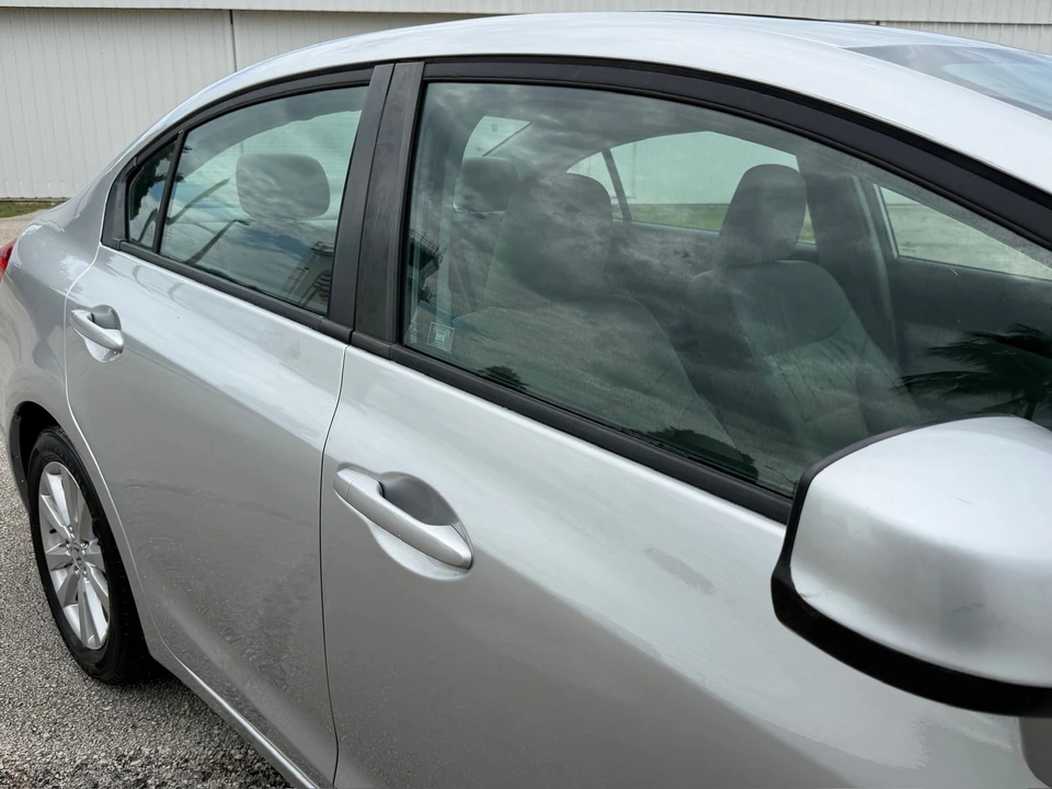 2012 Honda Civic 9th Gen - Image 27 of 31