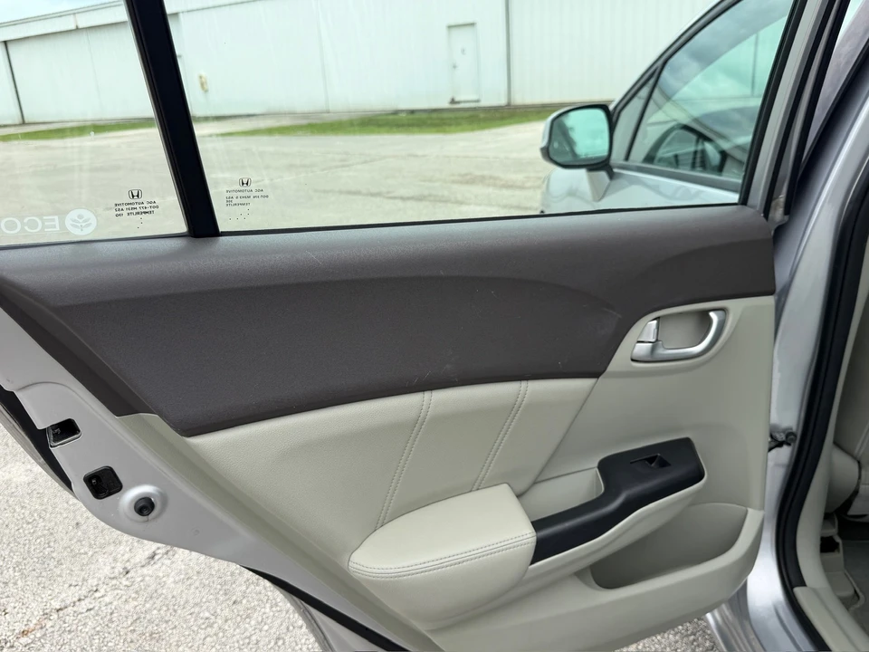 2012 Honda Civic 9th Gen - Image 19 of 31