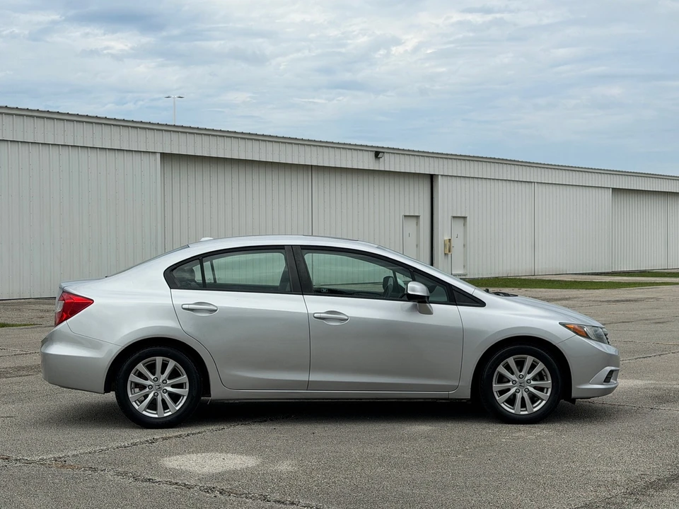 2012 Honda Civic 9th Gen - Image 7 of 31