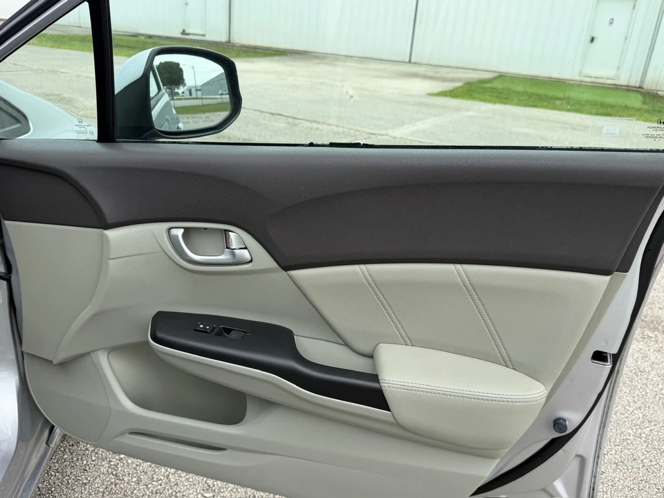 2012 Honda Civic 9th Gen - Image 13 of 31