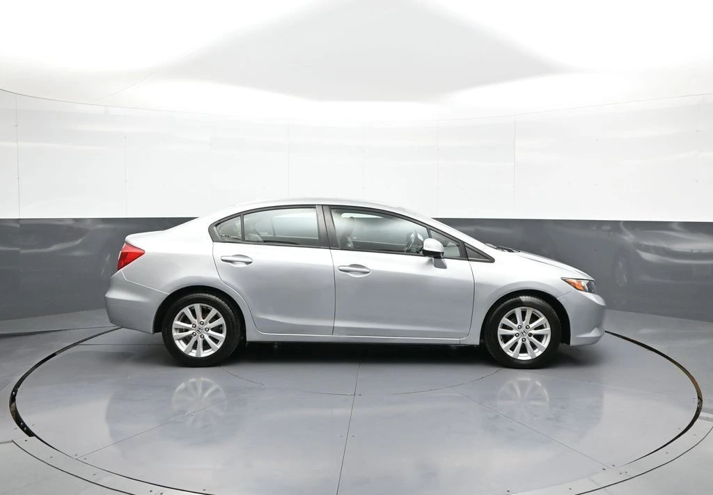 2012 Honda Civic 9th Gen - Image 5 of 31