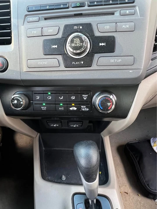 2012 Honda Civic 9th Gen - Image 13 of 17