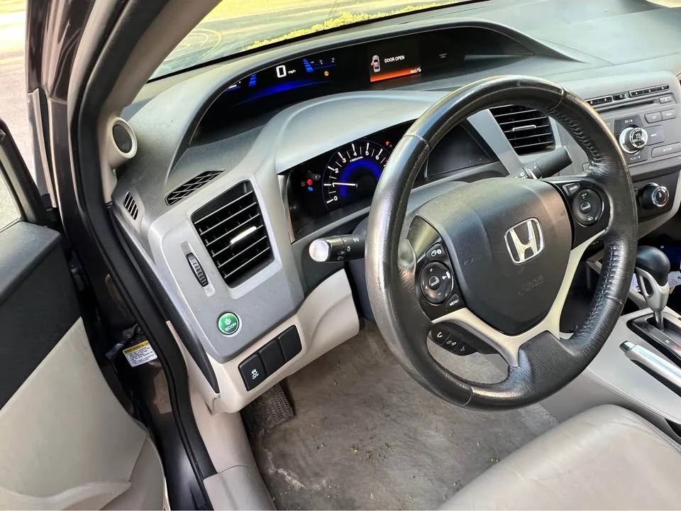 2012 Honda Civic 9th Gen - Image 12 of 17