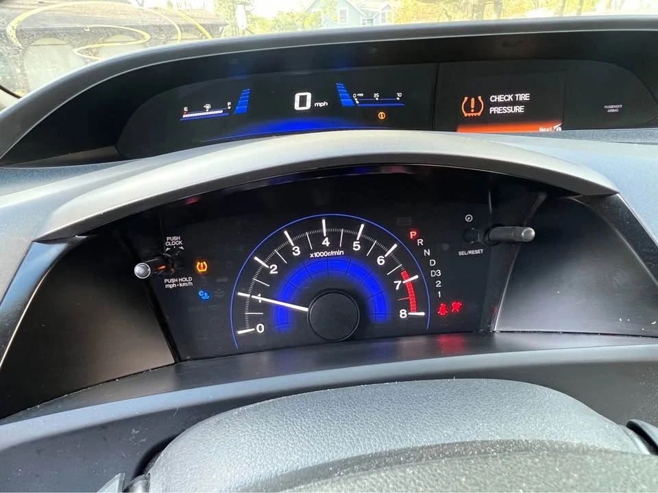 2012 Honda Civic 9th Gen - Image 9 of 17