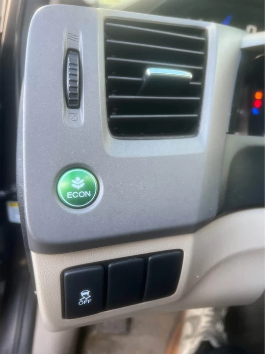2012 Honda Civic 9th Gen - Image 10 of 17