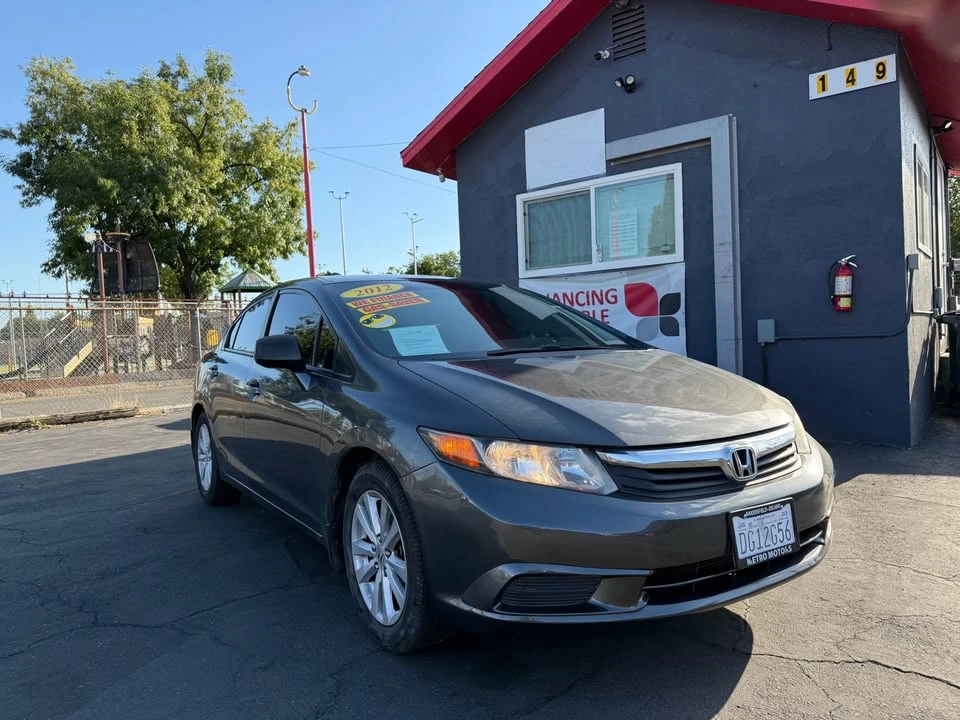 2012 Honda Civic 9th Gen - Image 2 of 10