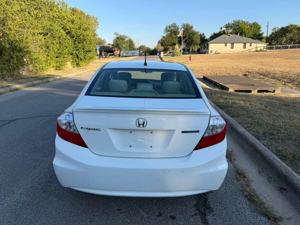 2012 Honda Civic 9th Gen - Image 4 of 9