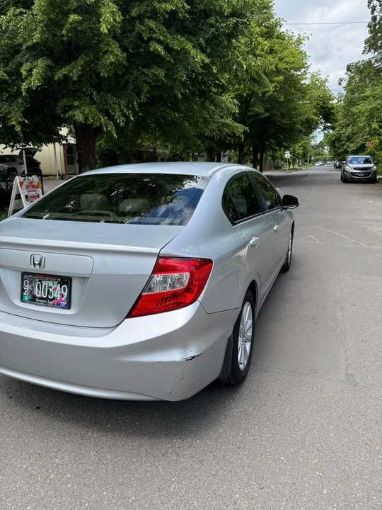 2012 Honda Civic 9th Gen - Image 4 of 13