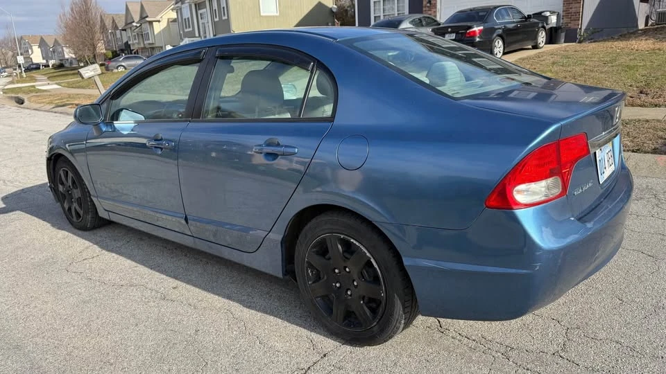 2012 Honda Civic 9th Gen - Image 3 of 6