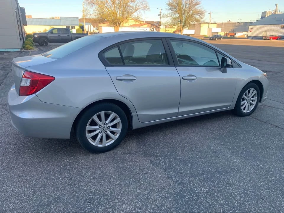2012 Honda Civic 9th Gen - Image 6 of 12