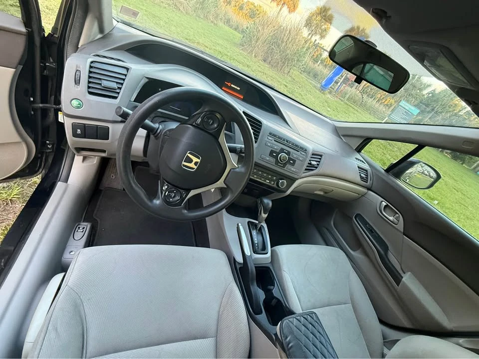2012 Honda Civic 9th Gen - Image 10 of 16