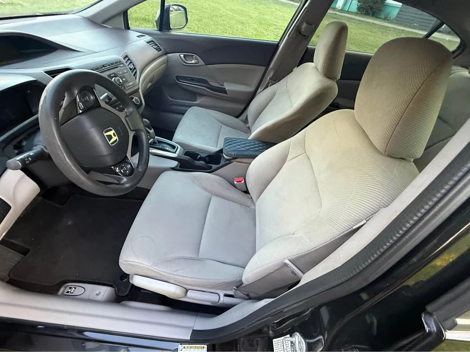 2012 Honda Civic 9th Gen - Image 9 of 16