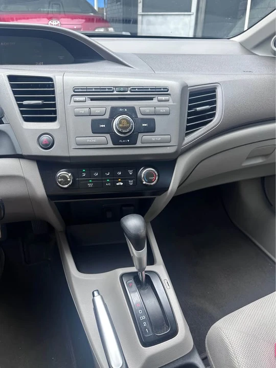 2012 Honda Civic 9th Gen - Image 11 of 18