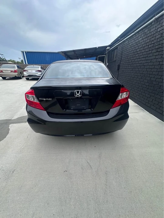 2012 Honda Civic 9th Gen - Image 6 of 18