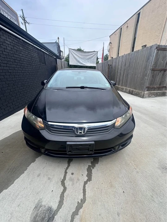 2012 Honda Civic 9th Gen - Image 2 of 18