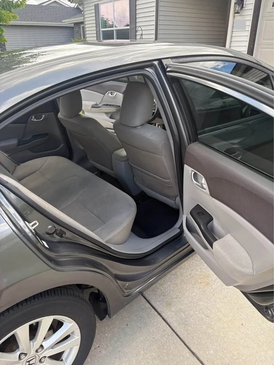 2012 Honda Civic 9th Gen - Image 13 of 18