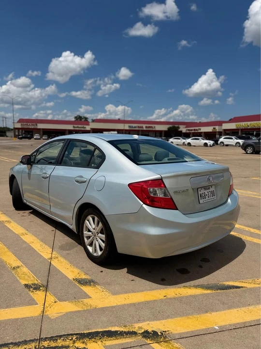 2012 Honda Civic 9th Gen - Image 4 of 16