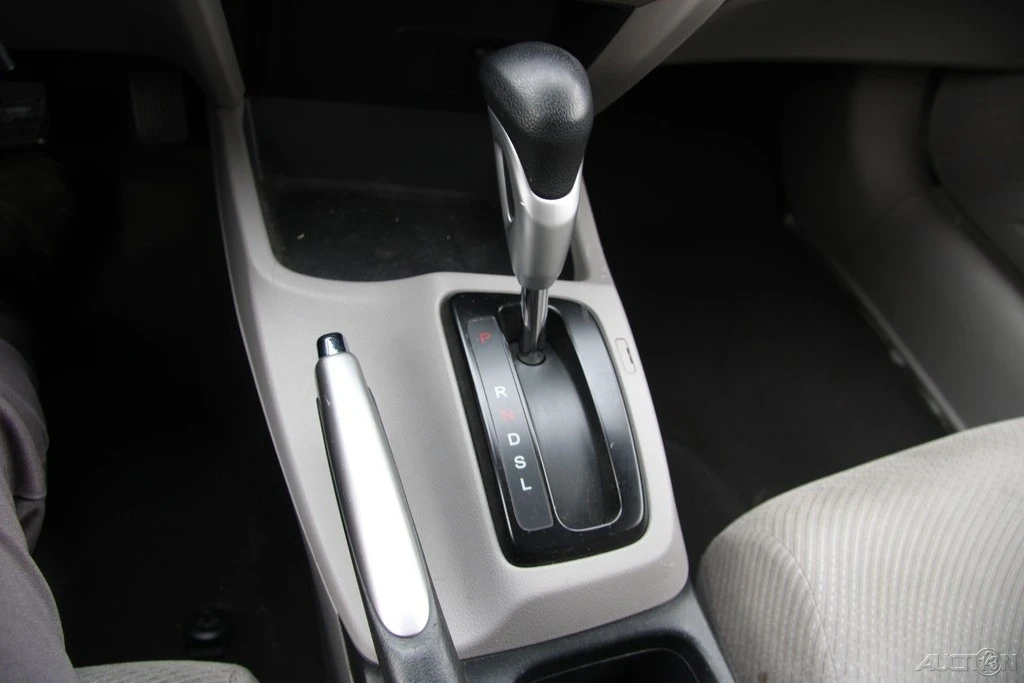 2012 Honda Civic 9th Gen - Image 17 of 21