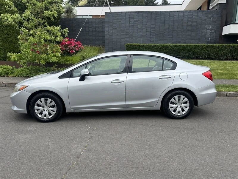 2012 Honda Civic 9th Gen - Image 2 of 12