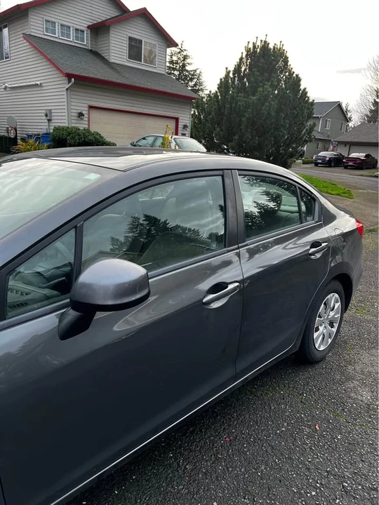 2012 Honda Civic 9th Gen - Image 3 of 10