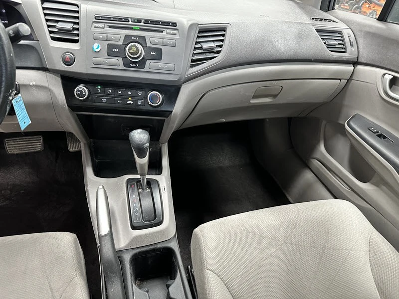 2012 Honda Civic 9th Gen - Image 9 of 12