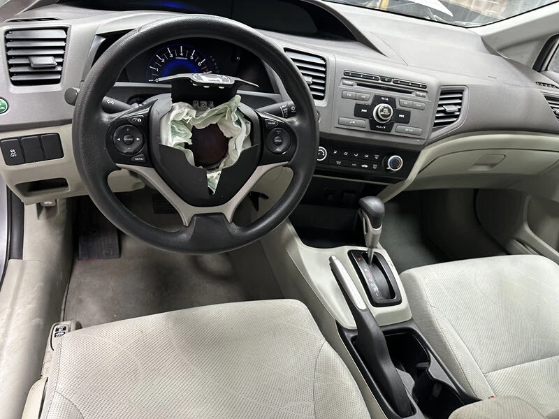 2012 Honda Civic 9th Gen - Image 9 of 12
