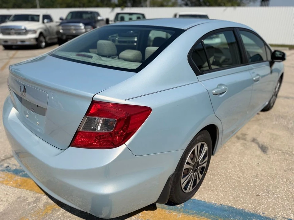 2012 Honda Civic 9th Gen - Image 5 of 29