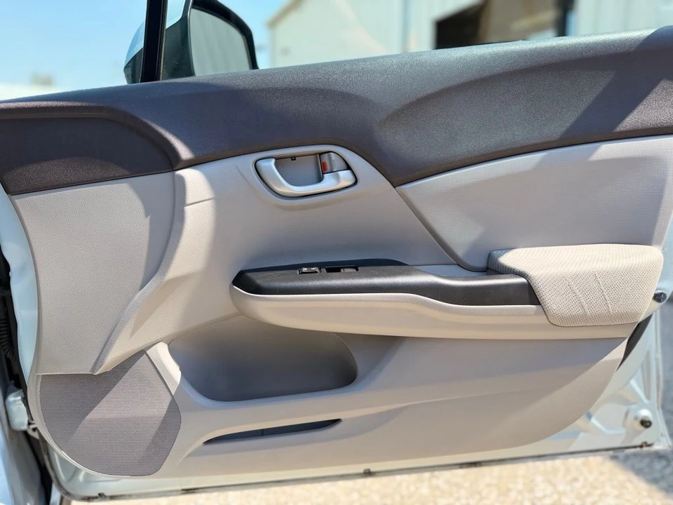 2012 Honda Civic 9th Gen - Image 16 of 29