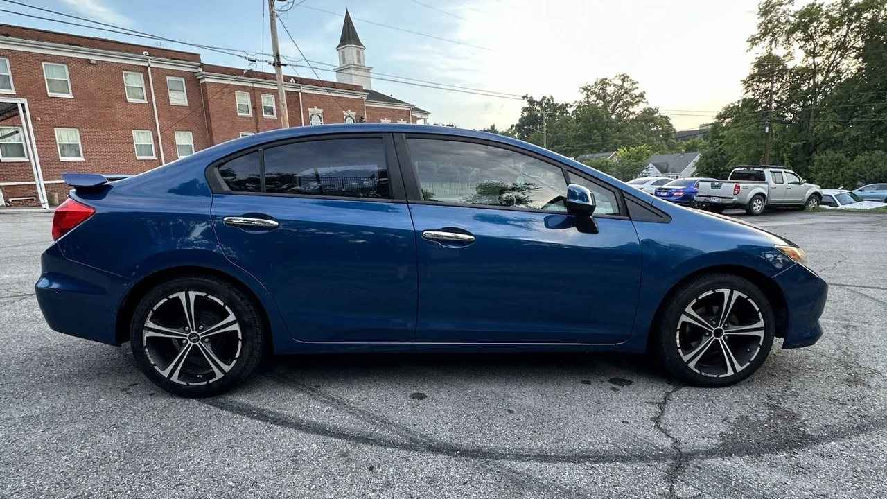 2012 Honda Civic 9th Gen - Image 4 of 13
