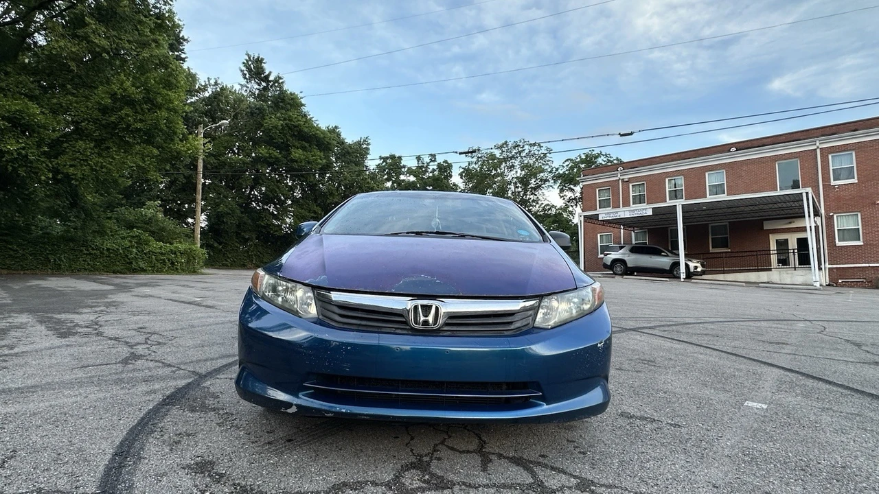 2012 Honda Civic 9th Gen - Image 2 of 13