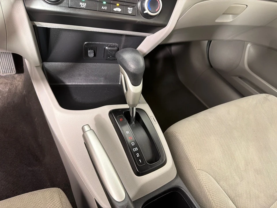 2012 Honda Civic 9th Gen - Image 16 of 24