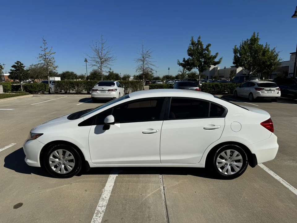 2012 Honda Civic 9th Gen - Image 24 of 30