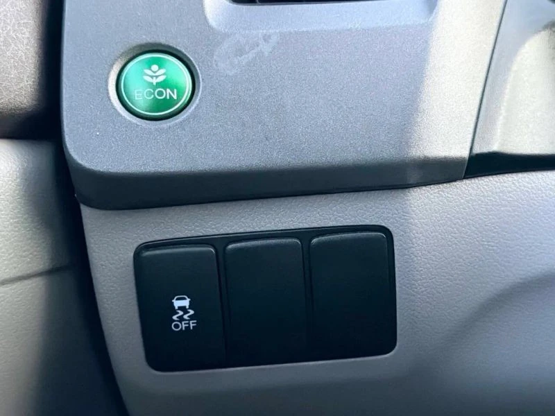 2012 Honda Civic 9th Gen - Image 9 of 12