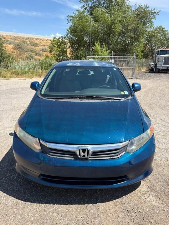 2012 Honda Civic 9th Gen - Image 3 of 12