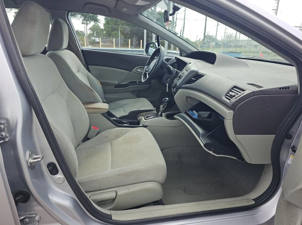 2012 Honda Civic 9th Gen - Image 9 of 11
