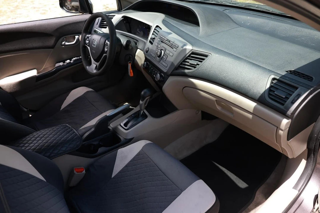 2012 Honda Civic 9th Gen - Image 18 of 31