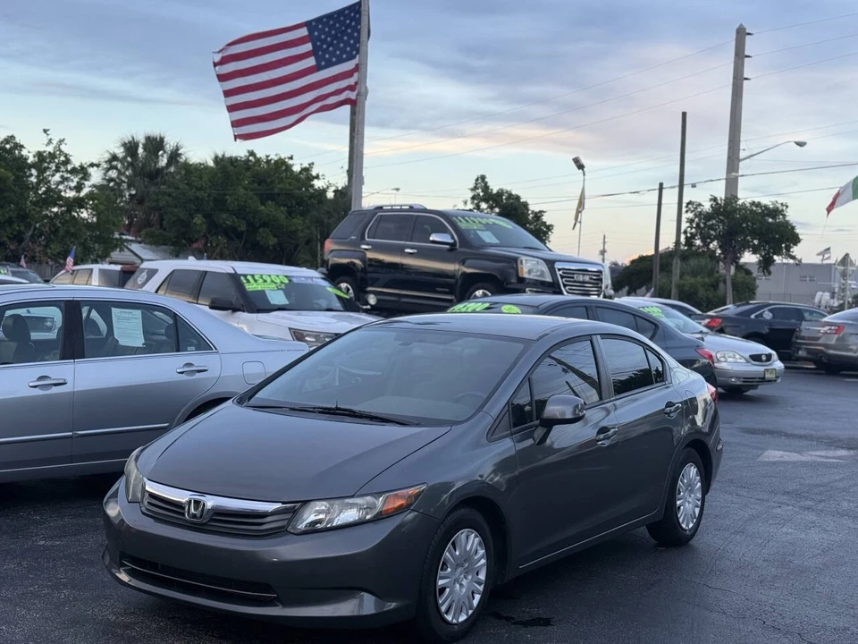 2012 Honda Civic 9th Gen - Image 11 of 21