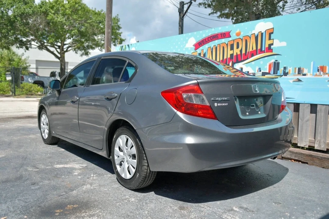 2012 Honda Civic 9th Gen - Image 7 of 12