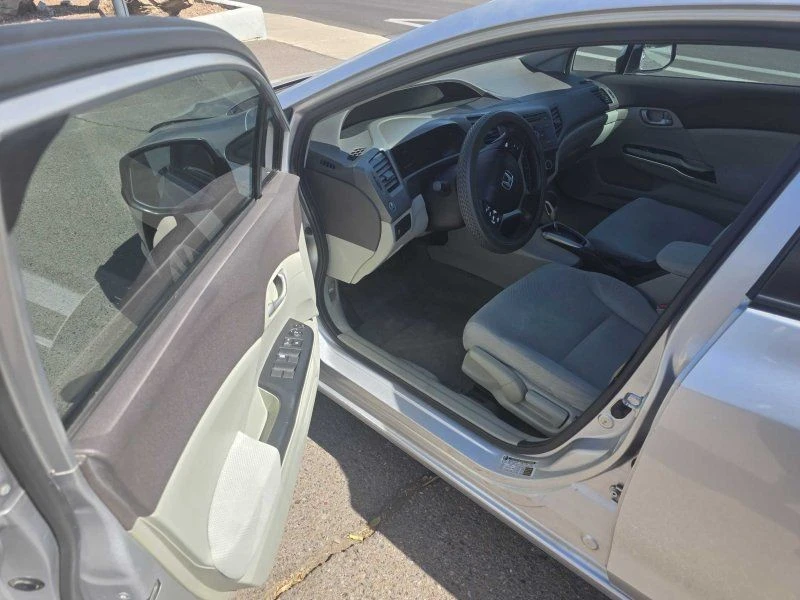 2012 Honda Civic 9th Gen - Image 9 of 20