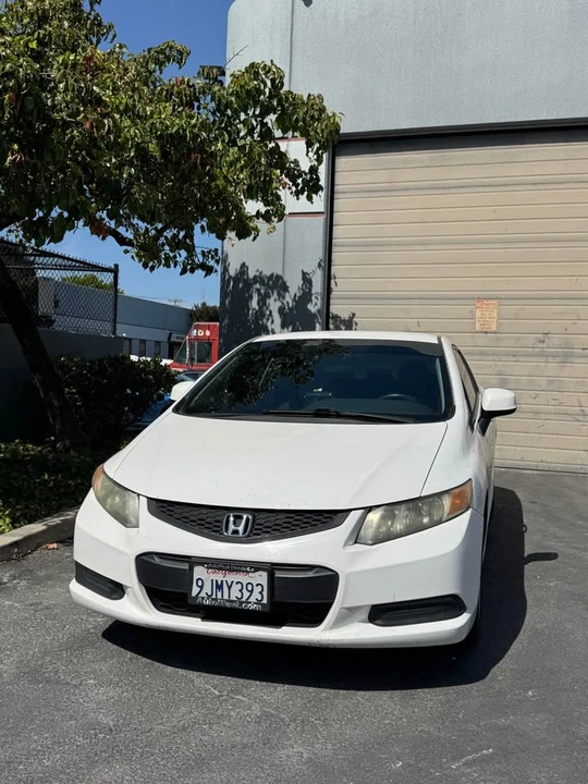 2012 Honda Civic 9th Gen - Image 2 of 10