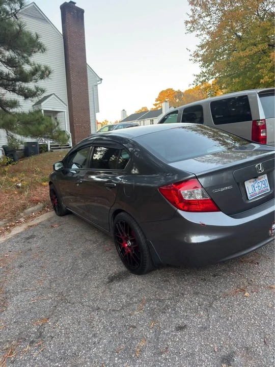 2012 Honda Civic 9th Gen - Image 5 of 10