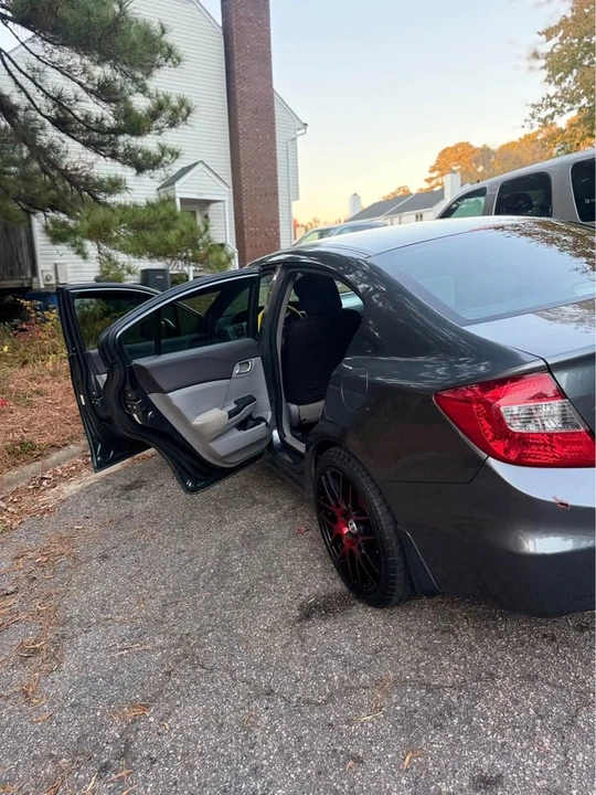 2012 Honda Civic 9th Gen - Image 6 of 10