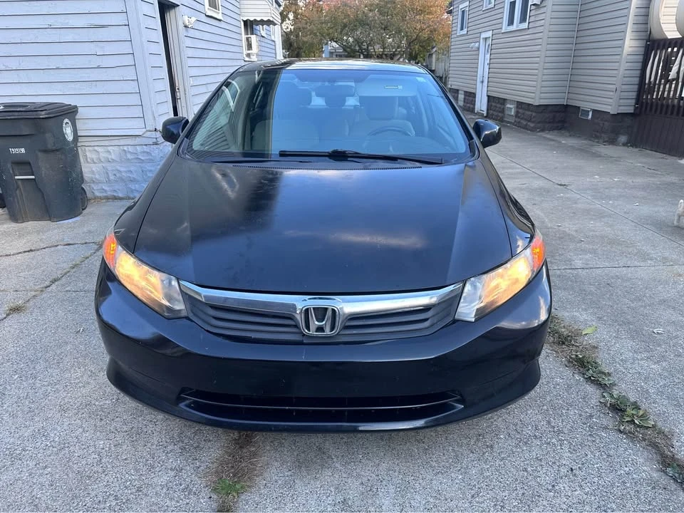 2012 Honda Civic 9th Gen - Image 2 of 9