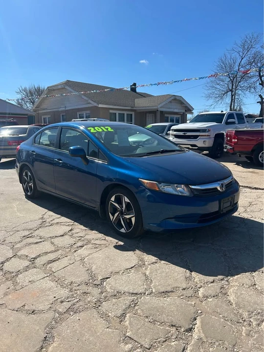 2012 Honda Civic 9th Gen - Image 2 of 11