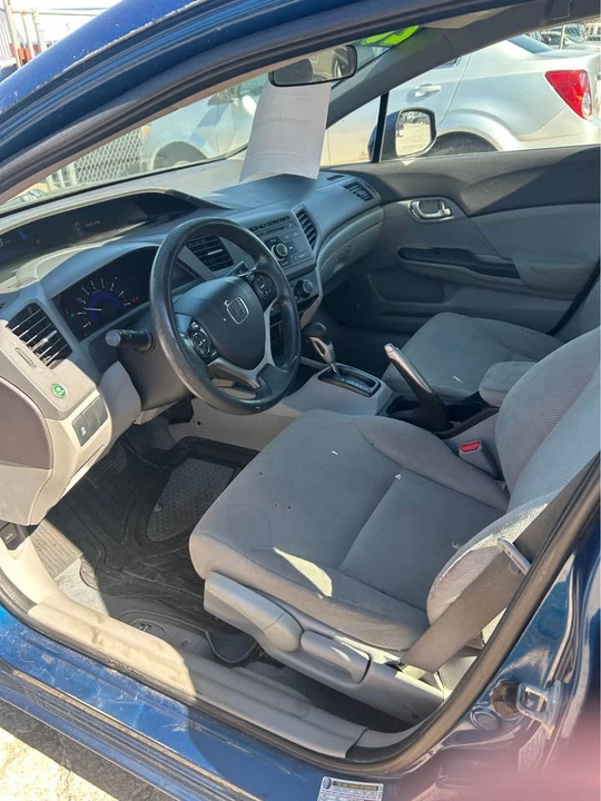 2012 Honda Civic 9th Gen - Image 5 of 11