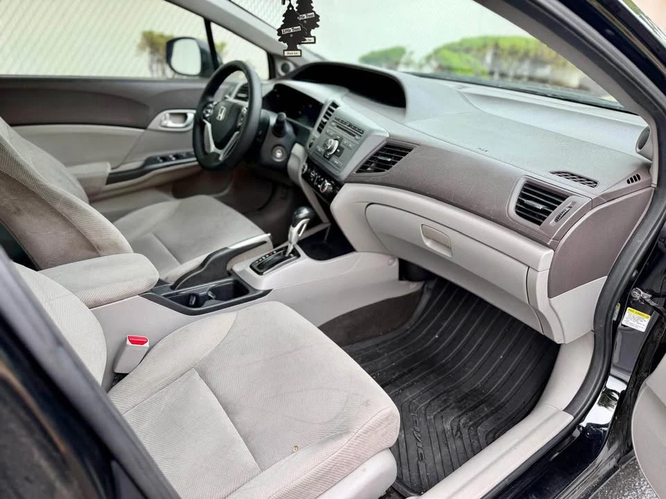 2012 Honda Civic 9th Gen - Image 7 of 11