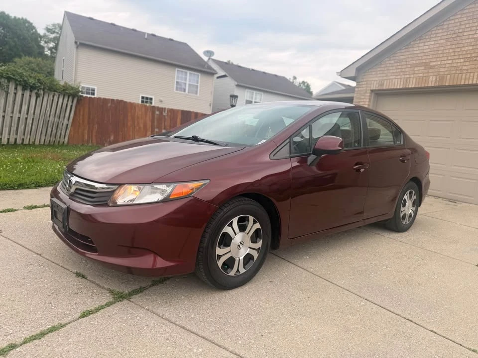 2012 Honda Civic 9th Gen - Image 2 of 9